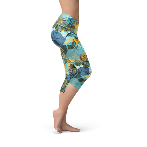 Hexagon Floral Capri Leggings